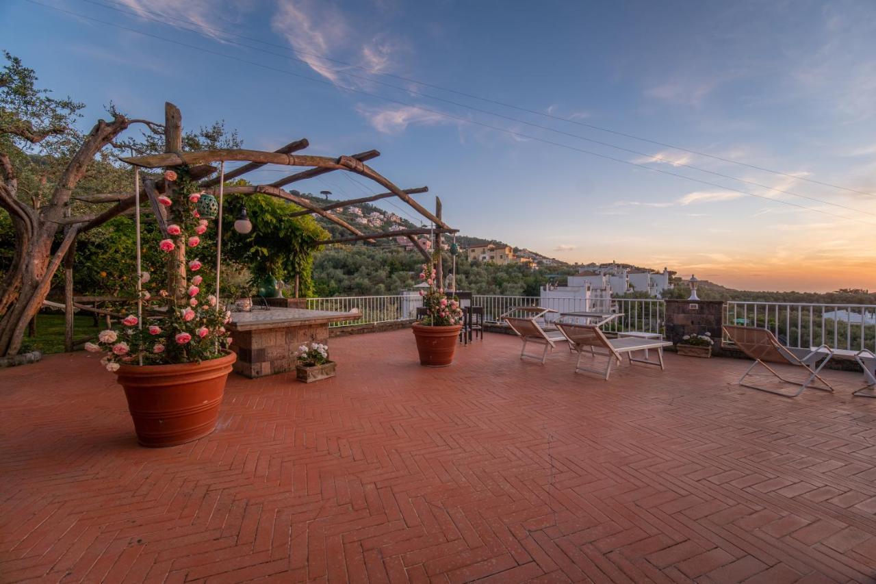 Villa Carolina Sorrento Private Heated Pool And Sea View Kültér fotó