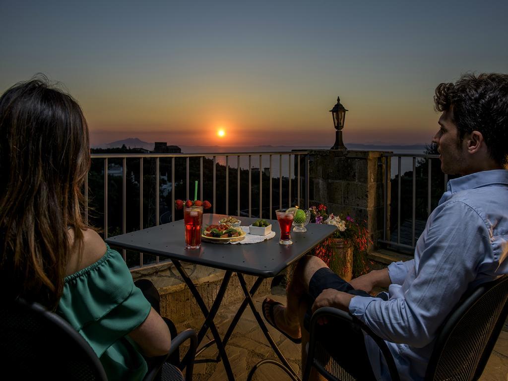 Villa Carolina Sorrento Private Heated Pool And Sea View Kültér fotó